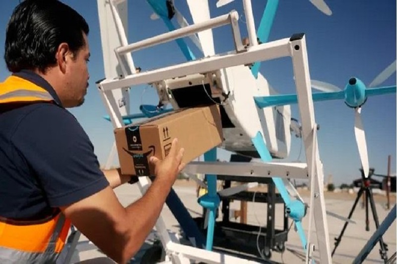 Amazon sẽ giao hàng bằng máy bay không người lái trong năm nay