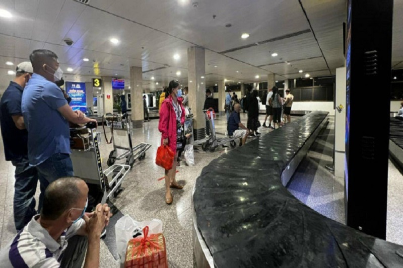 Làm rõ nguyên nhân chậm trả hành lý tại Tân Sơn Nhất