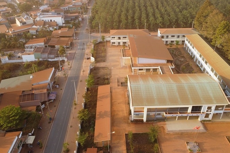 Gắn máy lạnh trong trường học để giảm bụi sân bay Long Thành