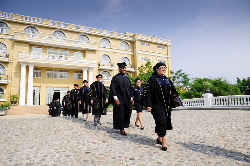 Hơn 25 triệu USD học bổng được trao tặng trong Lễ Tốt Nghiệp niên khóa 2023 – Hệ thống Trường quốc tế Hoa Kỳ APU 