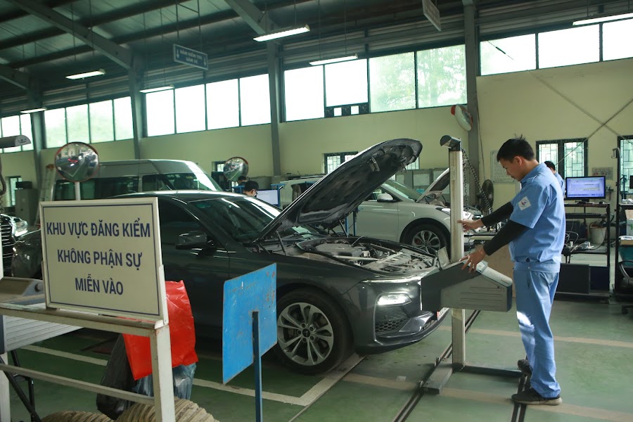 Từ ngày 15/6, xe được miễn kiểm định lần đầu phải đóng phí
