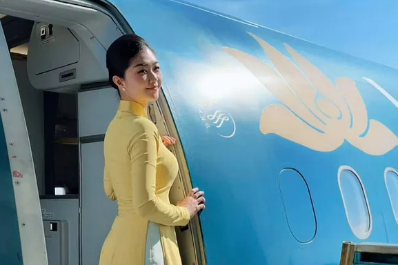 Mỹ nhân hàng không Tôn Nữ Nam Phương xinh đẹp trong mọi khoảnh khắc