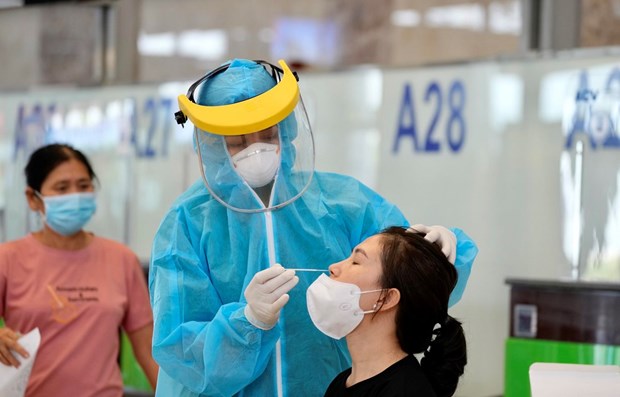 Hành khách bay từ TP.HCM, Cần Thơ không phải test COVID-19