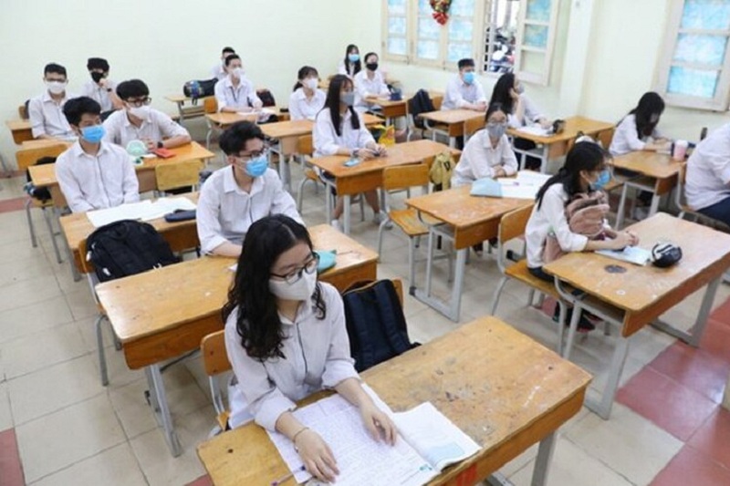 Học sinh các khối lớp 7, 8, 9, 10, 11, 12 tại TP.HCM đến trường từ ngày 04/01/2022