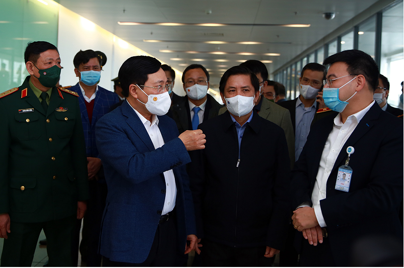 Phó Thủ tướng Thường trực: Bảo đảm tuyệt đối an ninh, an toàn hàng không
