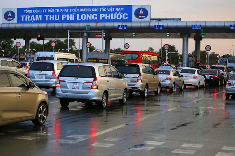 Công điện của Thủ tướng Chính phủ về việc triển khai dán thẻ định danh đối với xe ô tô