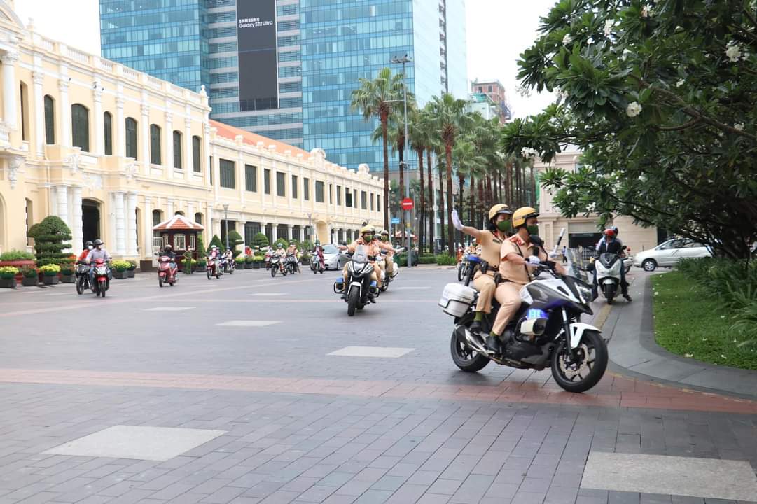 Tổ chức triển khai đảm bảo an toàn giao thông dịp lễ 30/4, 1/5
