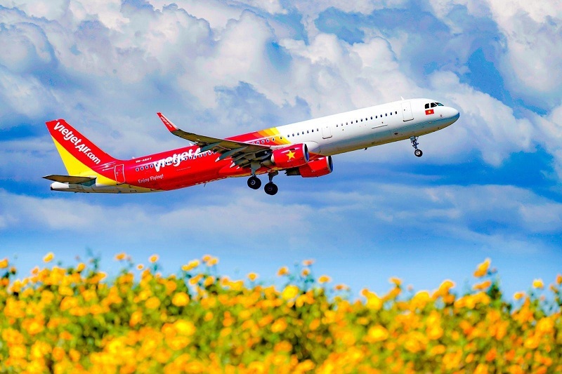 Chuyến bay Vietjet đầu tiên từ TP Hồ Chí Minh - Ba Li (Indonesia) sau 2 năm dừng bay do dịch Covid-19