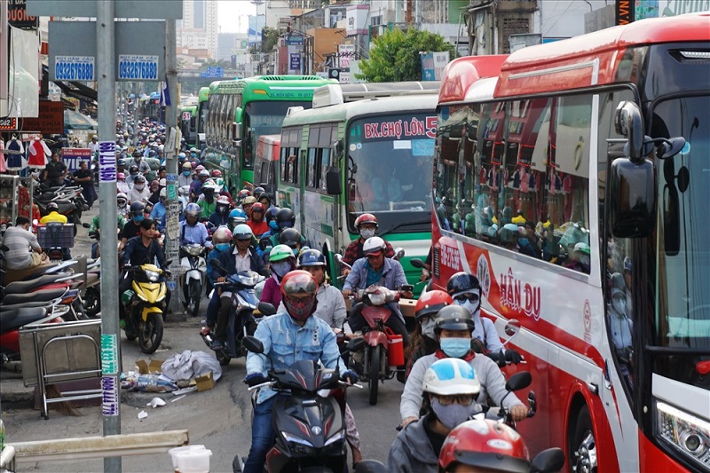 Lên phương án cấm xe khách vào trung tâm TP.HCM