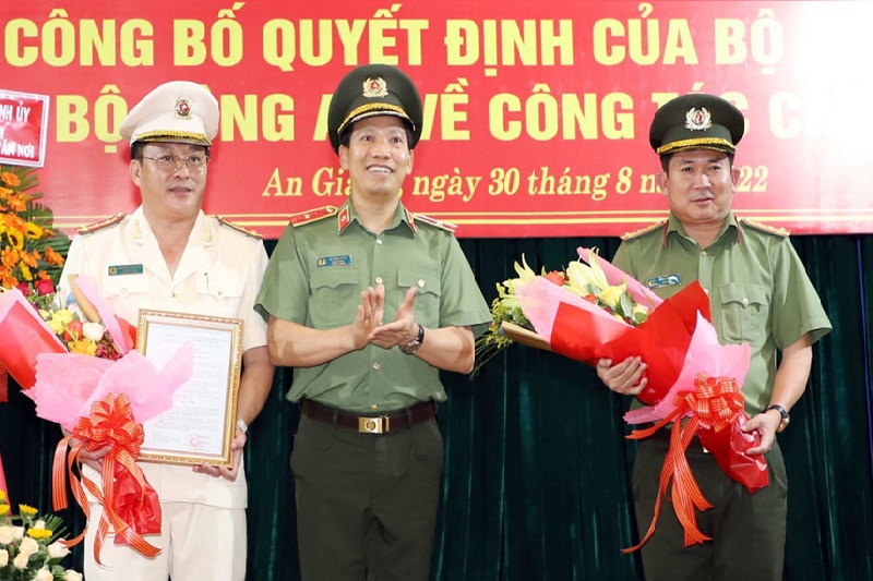 Đại tá Đinh Văn Nơi nhận quyết định làm Giám đốc Công an tỉnh Quảng Ninh