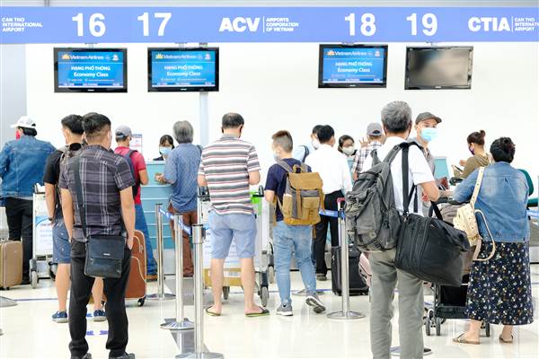 Vietnam Airlines triển khai dịch vụ làm thủ tục trực tuyến tại sân bay Buôn Ma Thuột