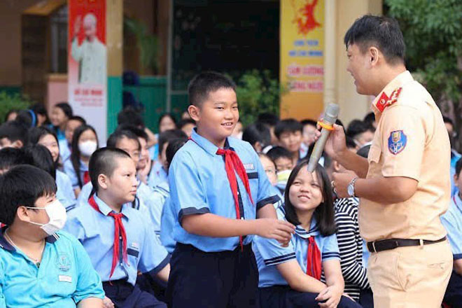 TP.HCM đẩy mạnh công tác tuyên truyền luật giao thông đường bộ